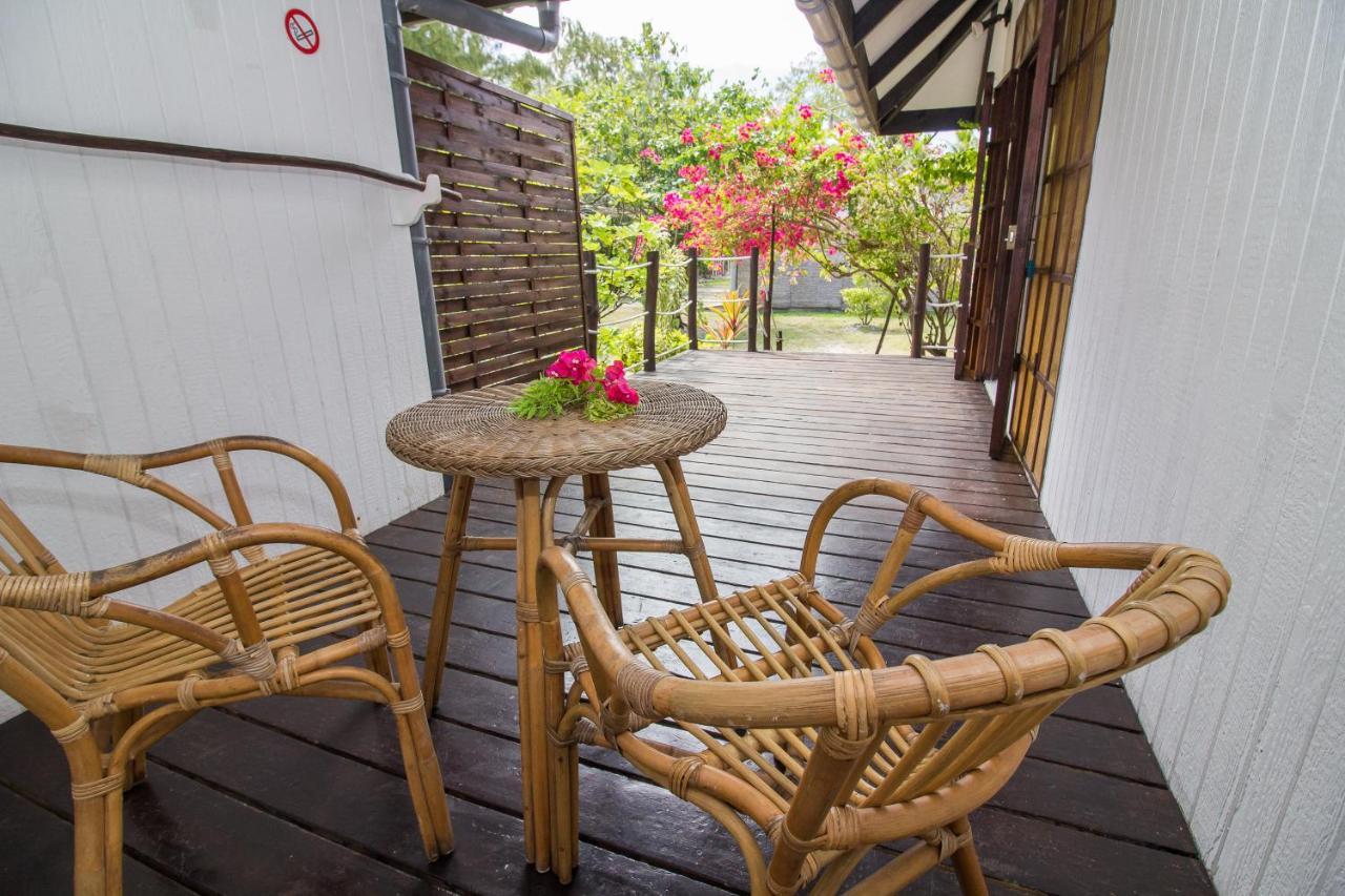 Le Coconut Lodge アヴァトル エクステリア 写真