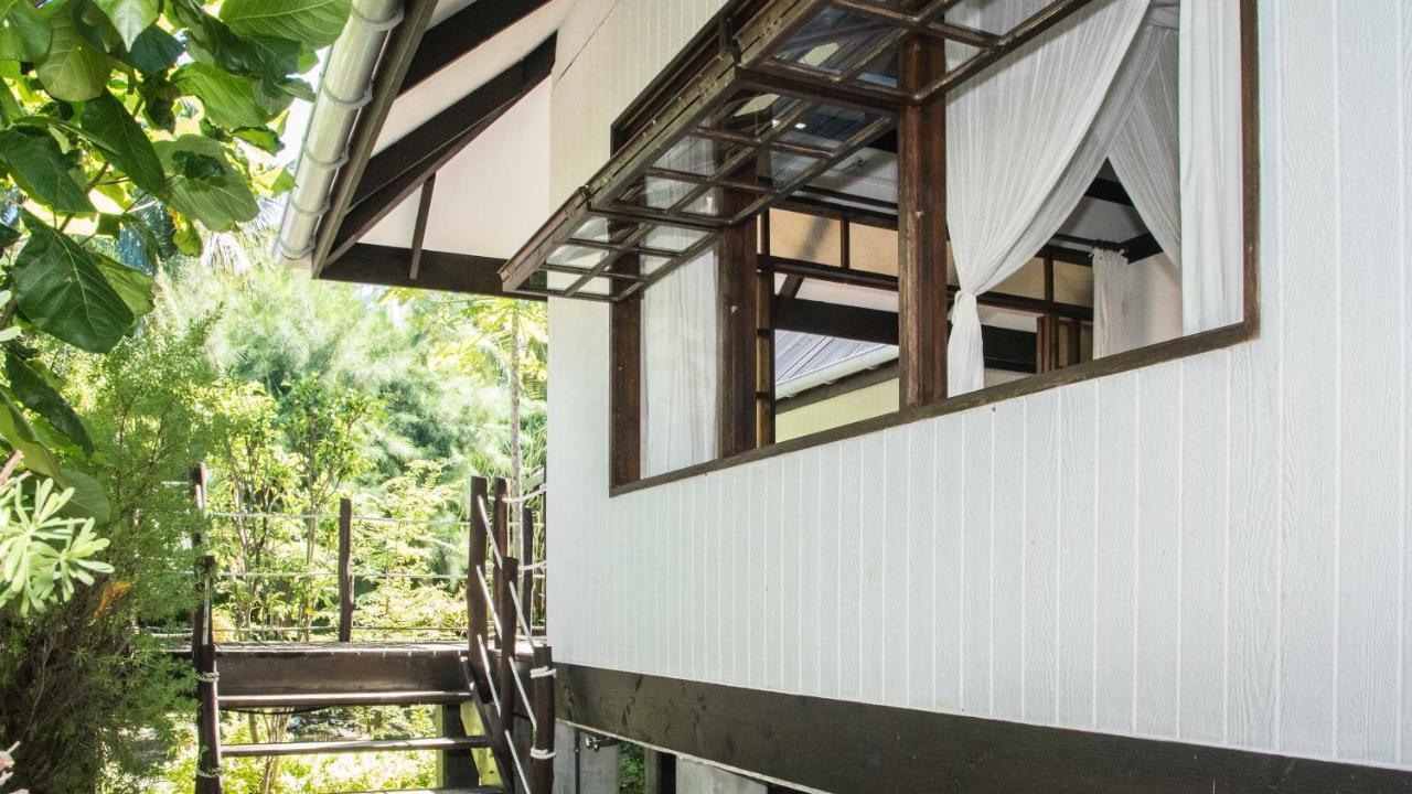 Le Coconut Lodge アヴァトル エクステリア 写真