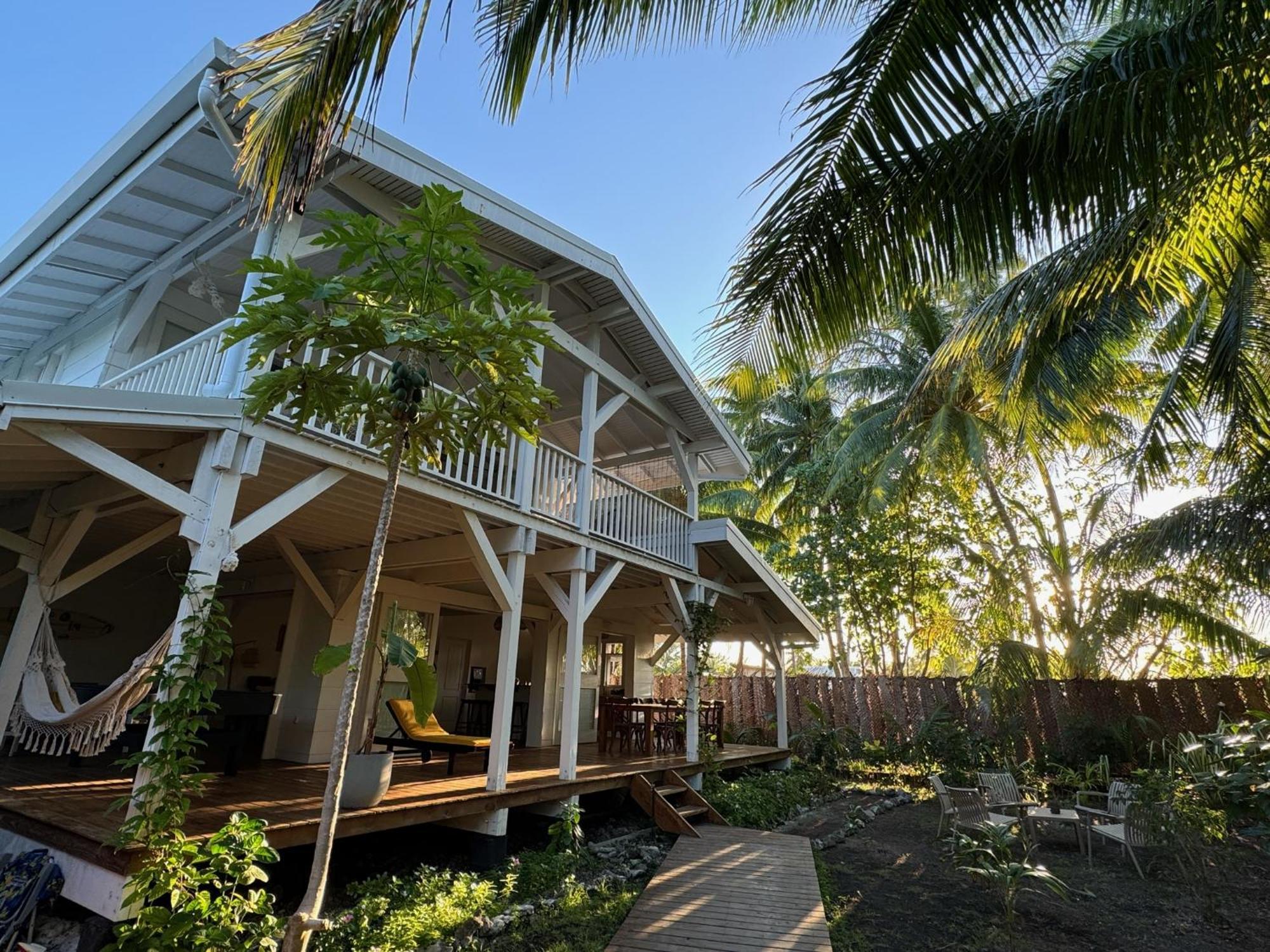 Le Coconut Lodge アヴァトル エクステリア 写真