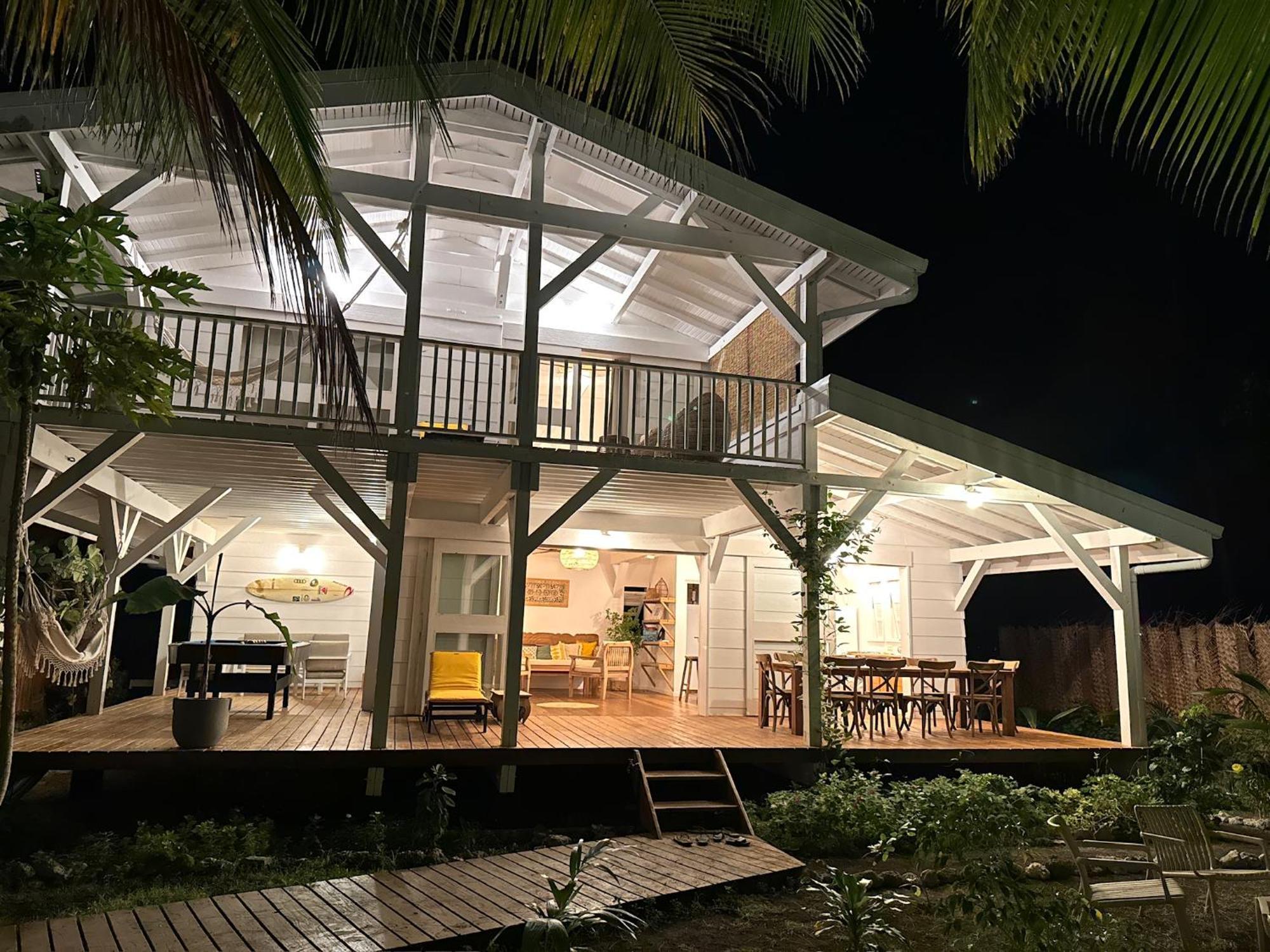 Le Coconut Lodge アヴァトル エクステリア 写真